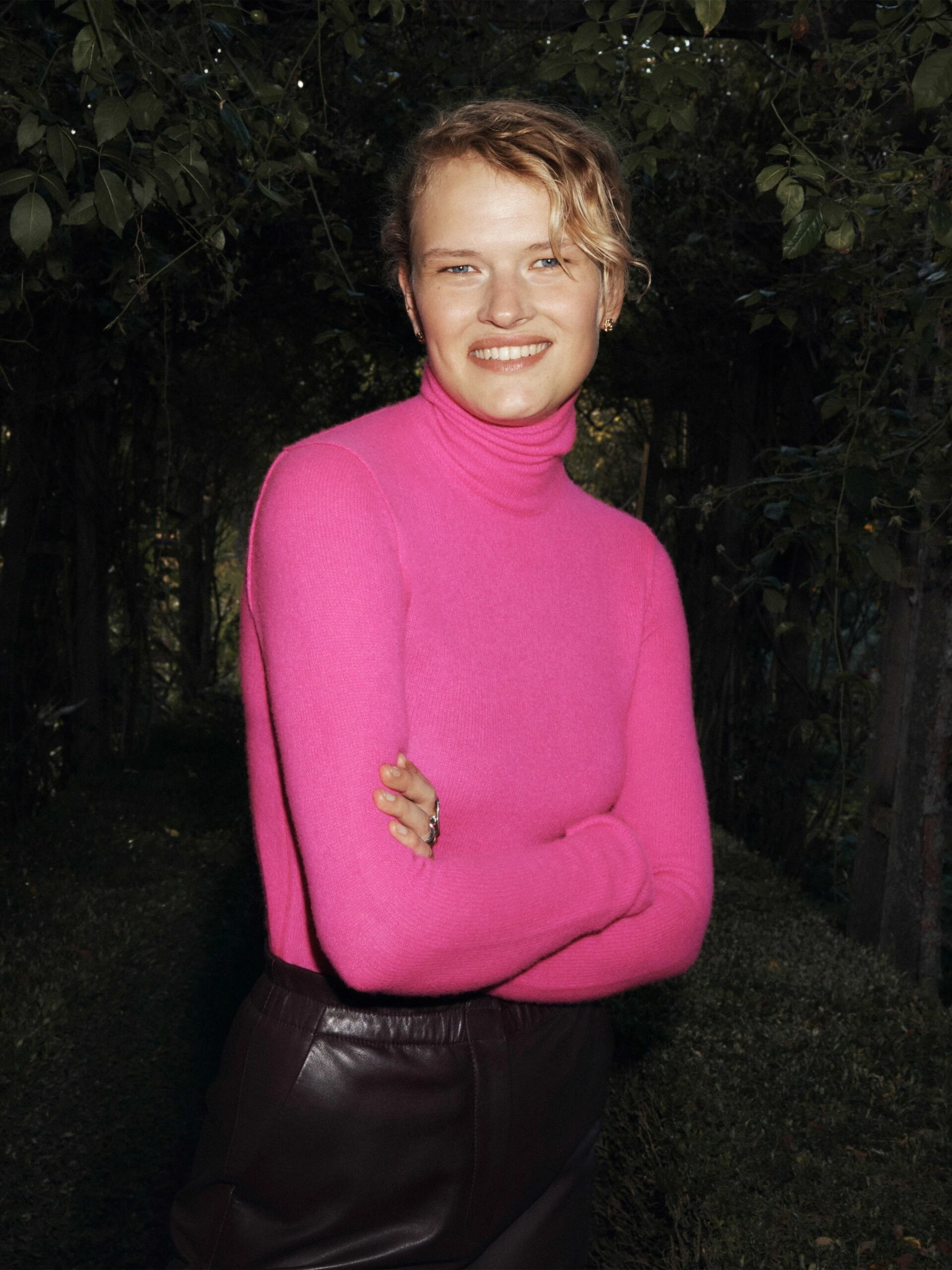 Cloud Cashmere Roll Neck | Pink 2 Cloud Cashmere Roll Neck | Pink - Image 2