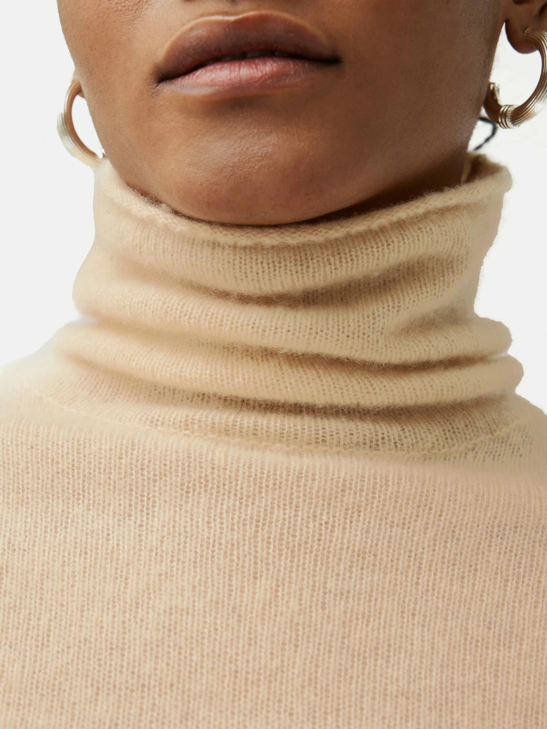 Cloud Cashmere Roll Neck | Cream 5 Cloud Cashmere Roll Neck | Cream - Image 5