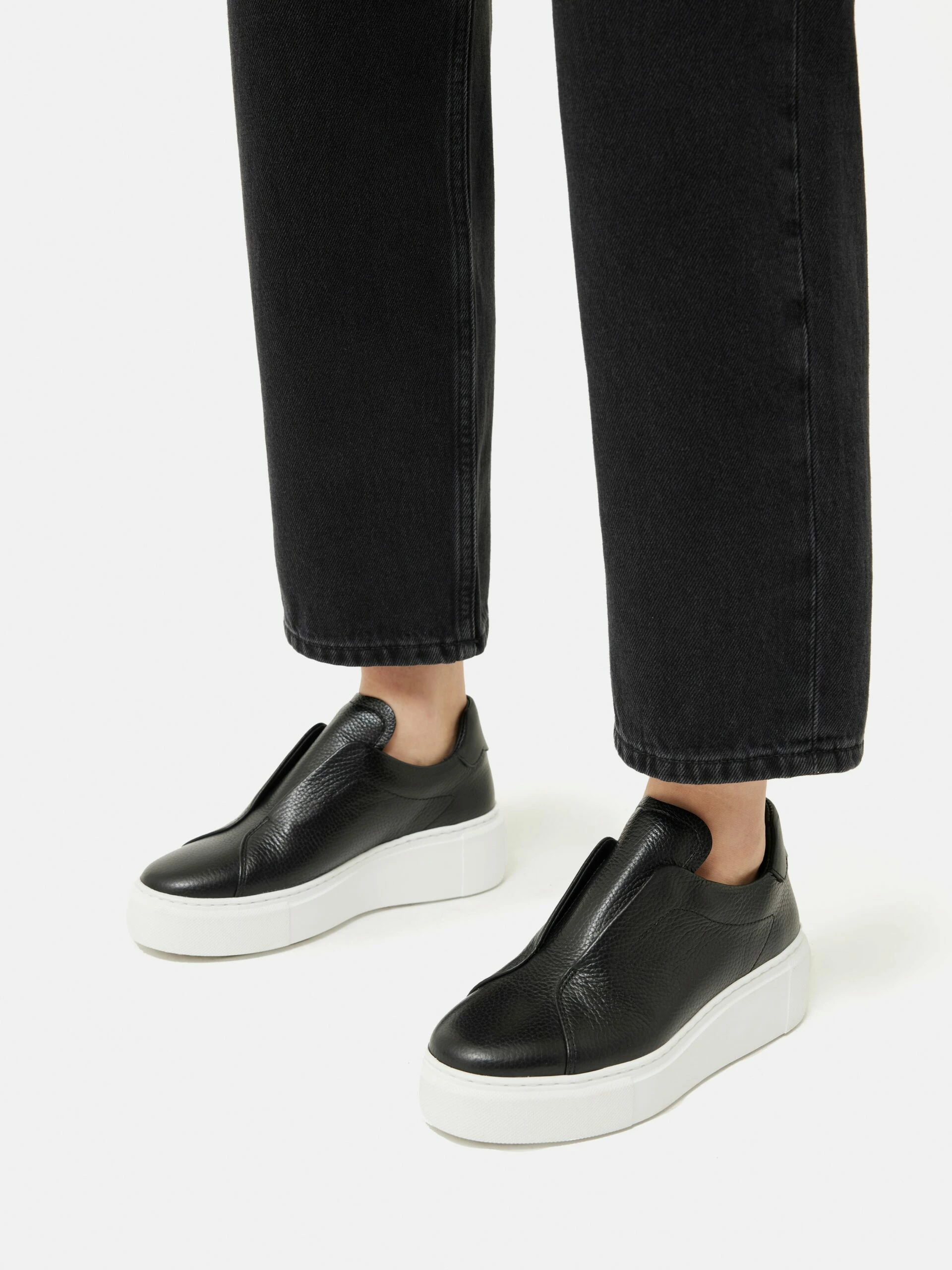 Hicote Leather Slip On Trainer | Black 5 Hicote Leather Slip On Trainer | Black - Image 5