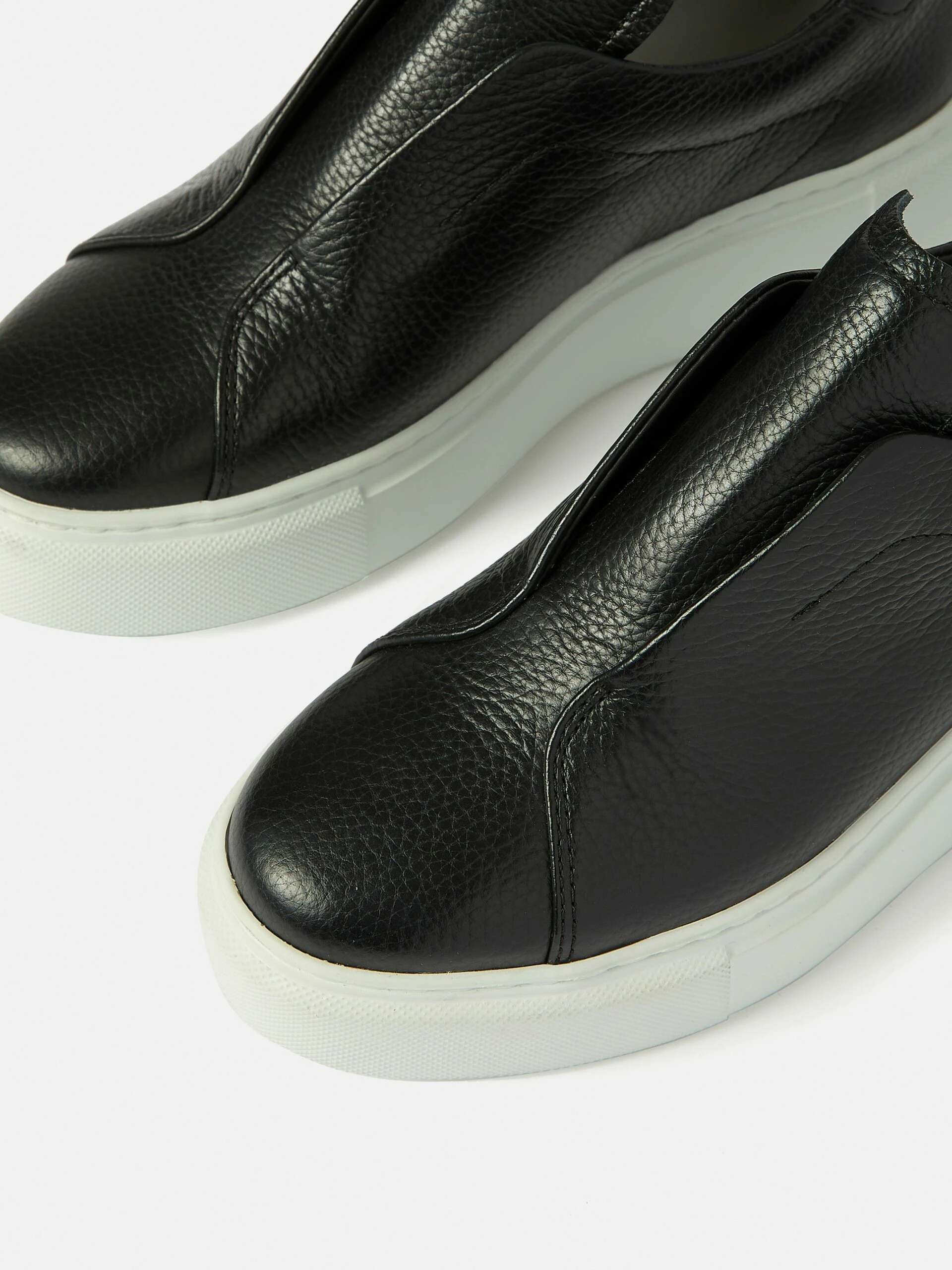 Hicote Leather Slip On Trainer | Black 4 Hicote Leather Slip On Trainer | Black - Image 4