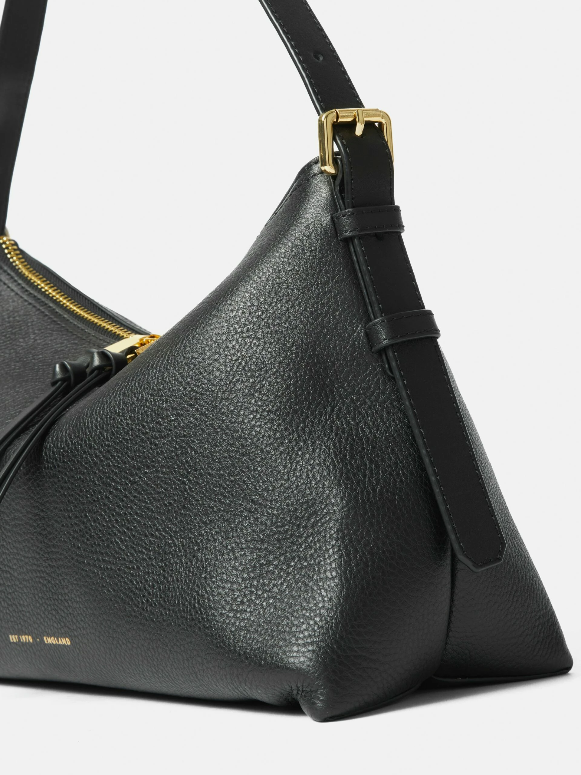 Trafalgar Leather Shoulder Bag | Black 4 Trafalgar Leather Shoulder Bag | Black - Image 4