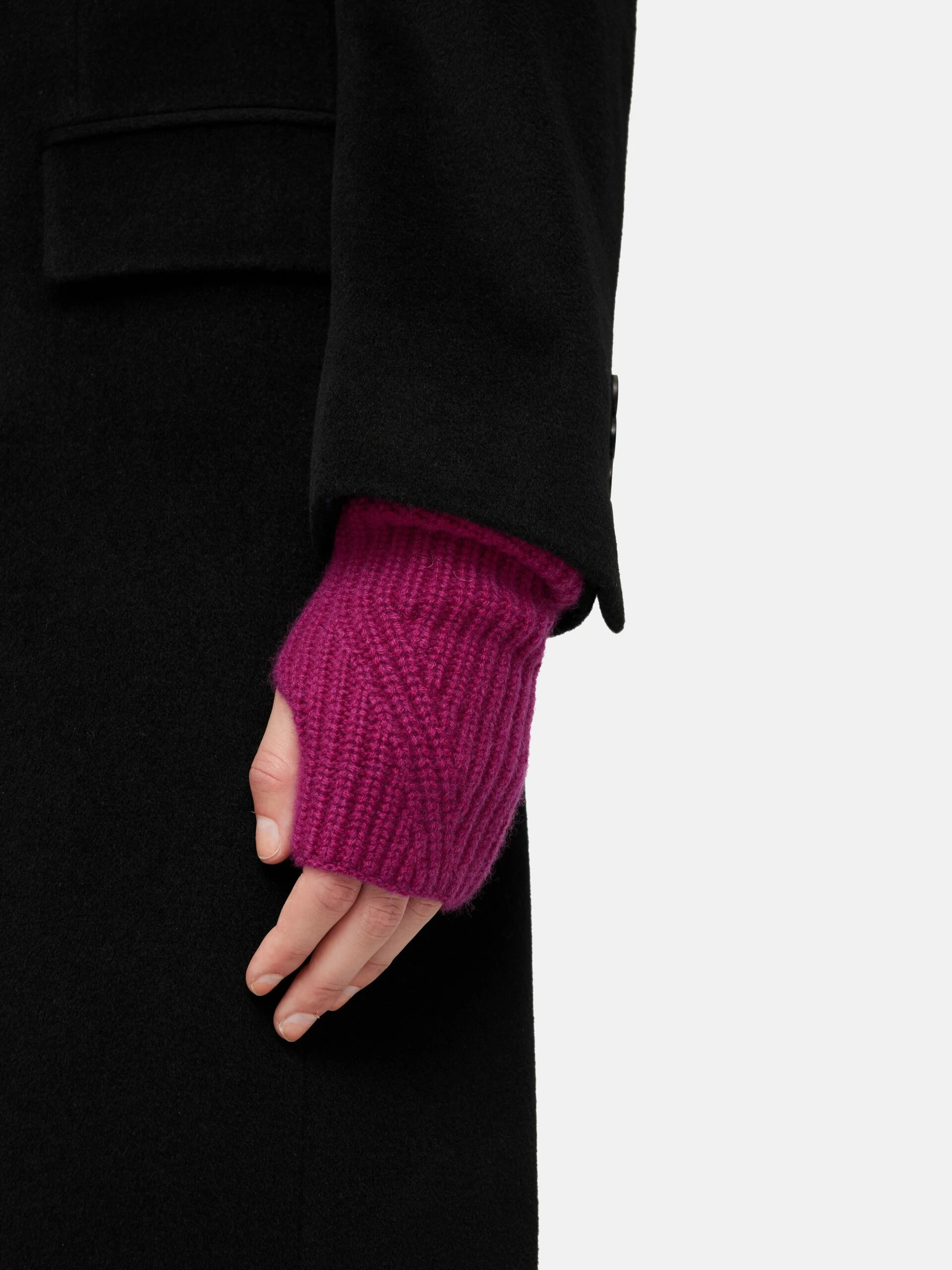 Wool Cashmere Mittens | Raspberry 5 Wool Cashmere Mittens | Raspberry - Image 5