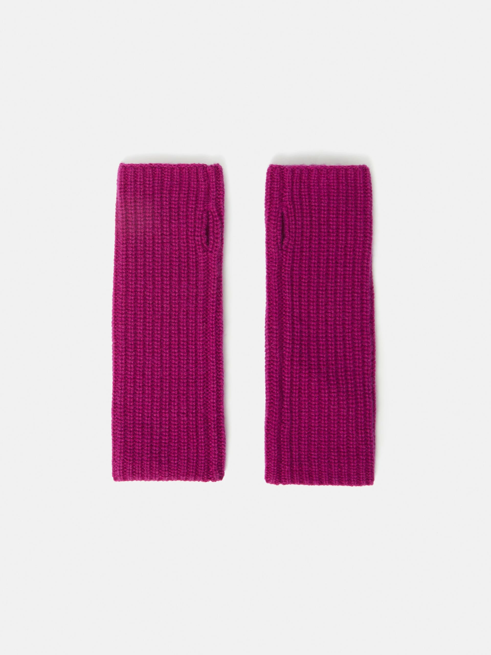 Wool Cashmere Mittens | Raspberry 4 Wool Cashmere Mittens | Raspberry - Image 4