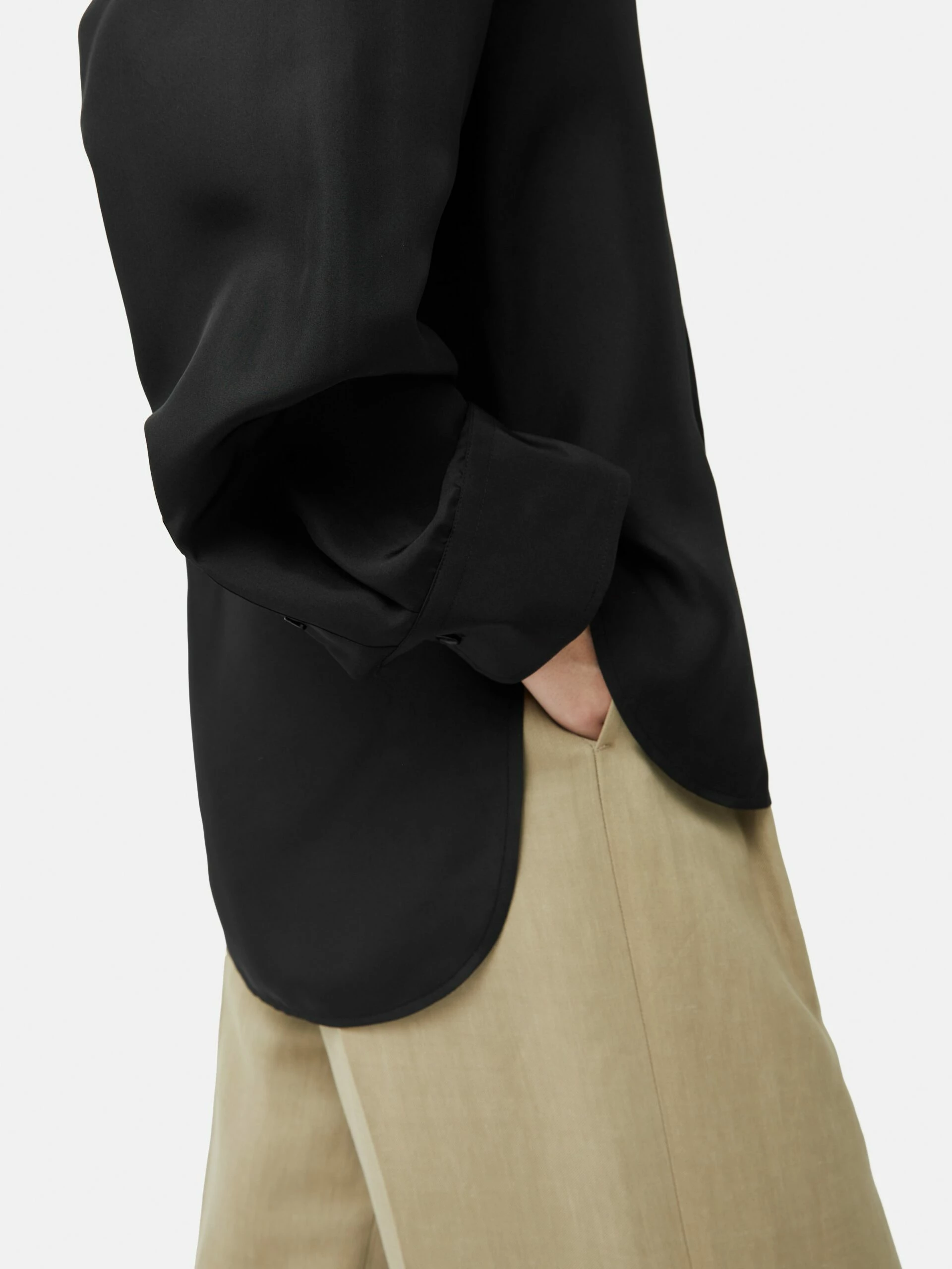 Silk Habotai Relaxed Shirt | Black 2 Silk Habotai Relaxed Shirt | Black - Image 2